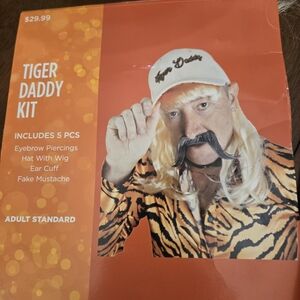 Tiger King Costume Set